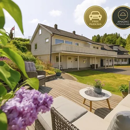 Sentrumsnaer Bolig Holiday home *