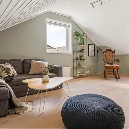 Sentrumsnaer Bolig Semesterbostad *